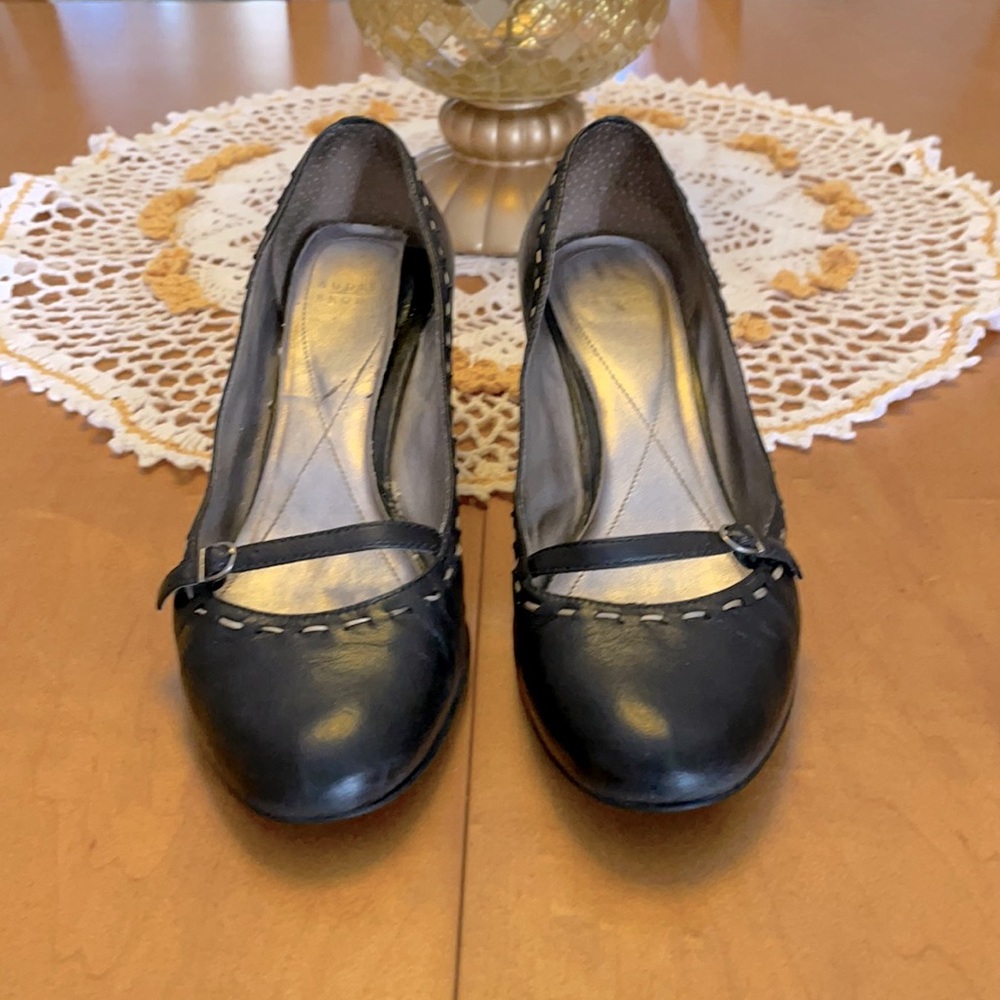 Modern MaryJane Heels